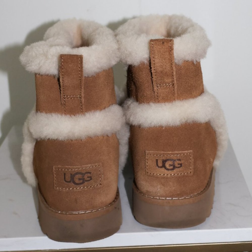 Ugg Mini Boot - Picture 4 of 9